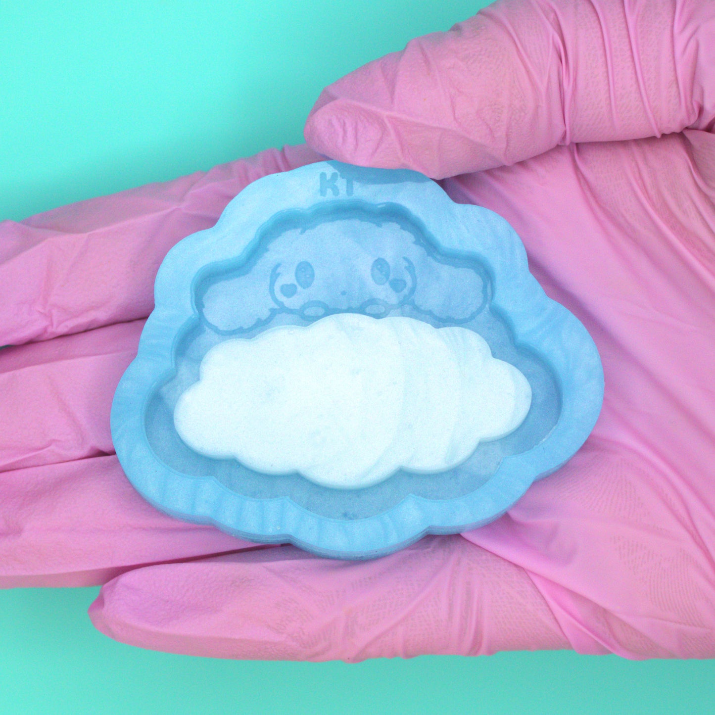 CUTIE ON CLOUD Shaker Silicone Mold