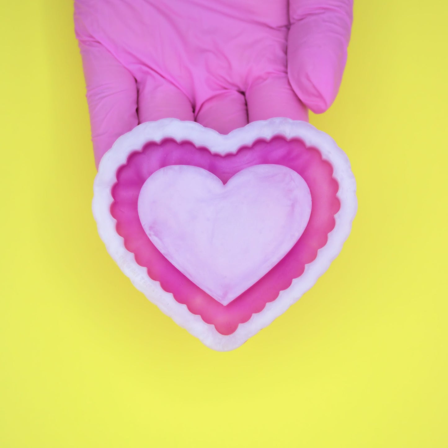 Ruffle Heart Shaker Silicone Mold 2.5" x 3.5" Design